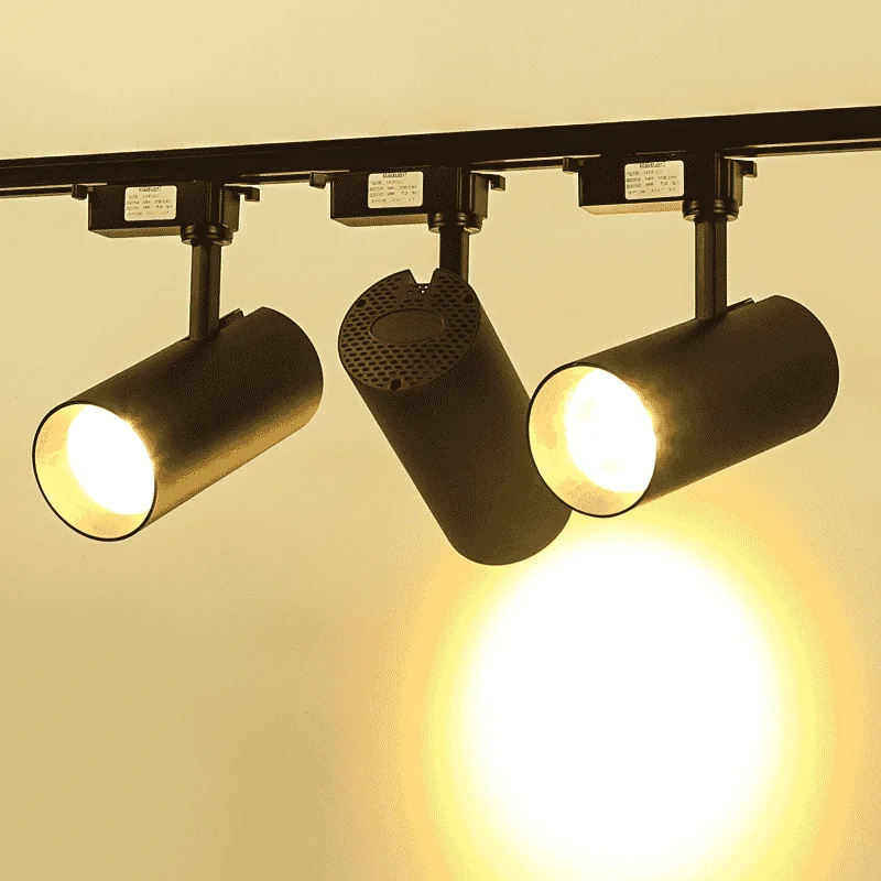 Chọn đèn rọi ray LED: hệ ray tương thích và quang học
