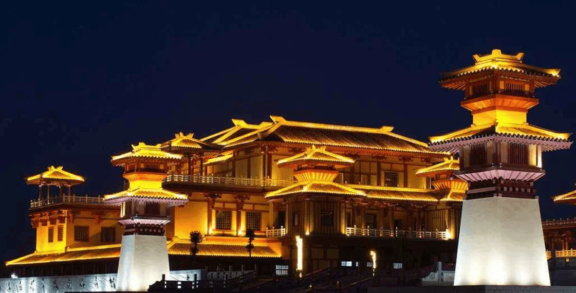 chiếu sáng mặt đứng