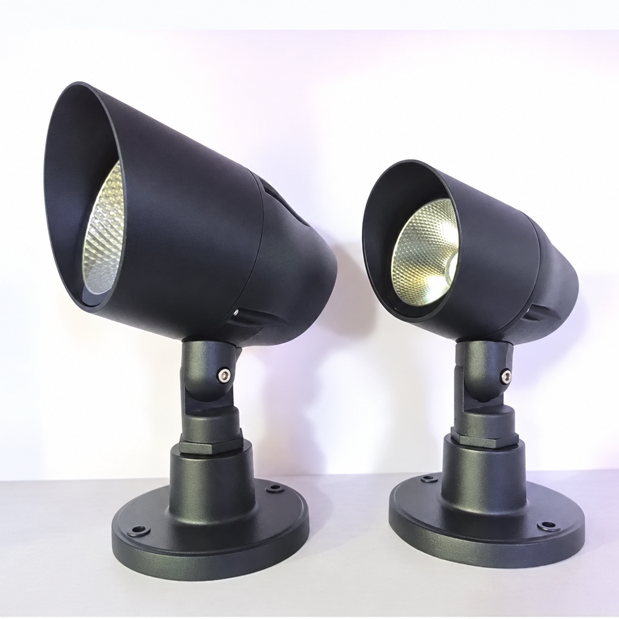 Đèn LED rọi sân vườn điều chỉnh hướng