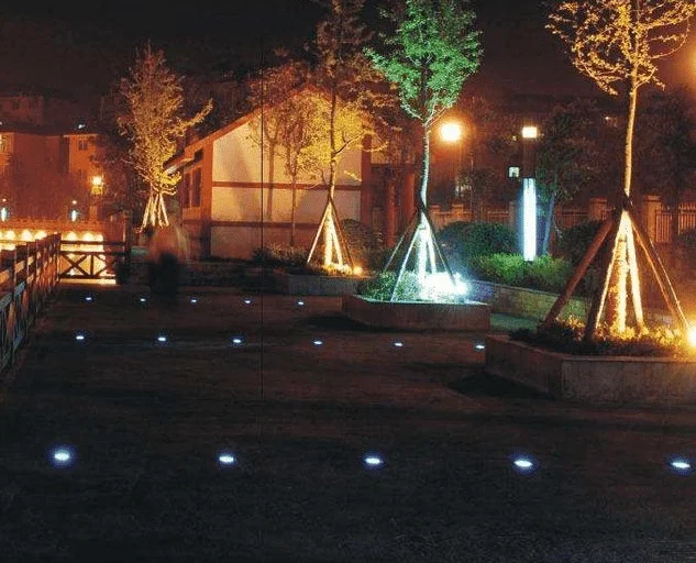 Ví dụ đèn LED âm đất