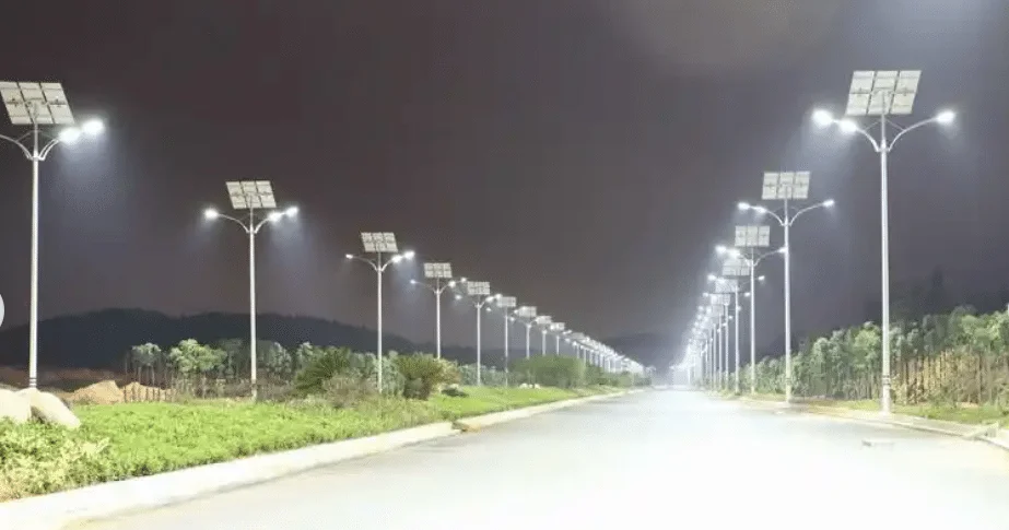 đèn đường năng lượng mặt trời